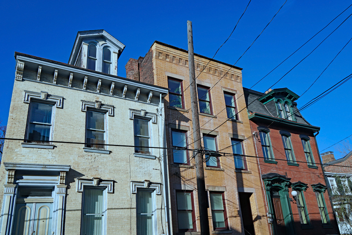 How Home Layout Affects Your Moving Strategy Split-Level, Row Houses, and Open Floor Plans